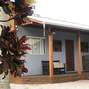 https://studio-container-home-bombinhas-brasil.santa-catarina-brasil.com